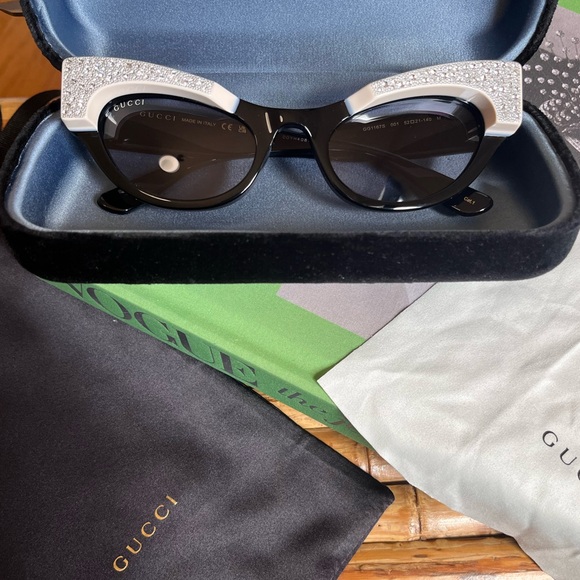 GUCCI Hollywood Cat Eye Sunglasses - Retro - Rhinestone - Picture 5 of 11